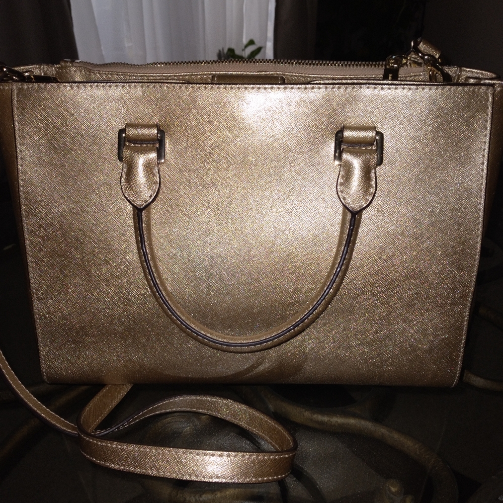 🔇 Sale $30 Michael Kors Purse - Picture 4 of 16